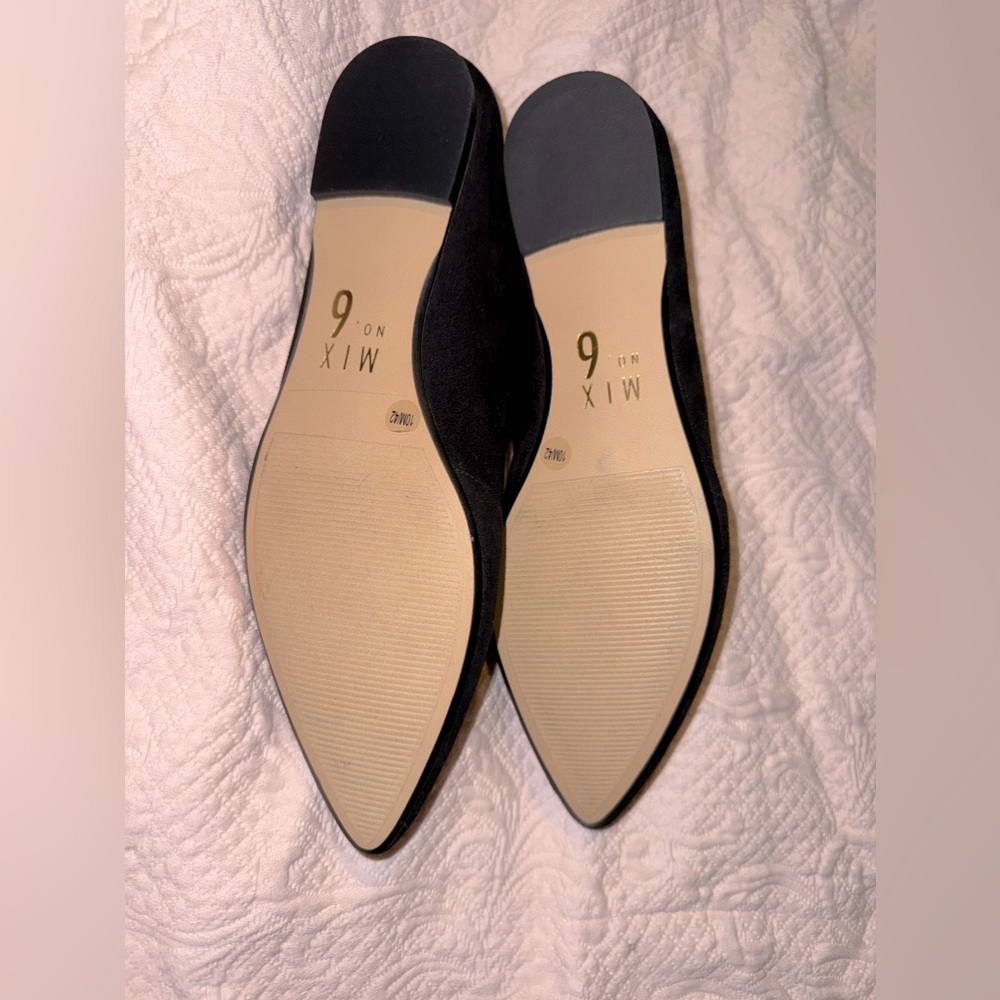 Pointed Toe Flats - Picture 5 of 6